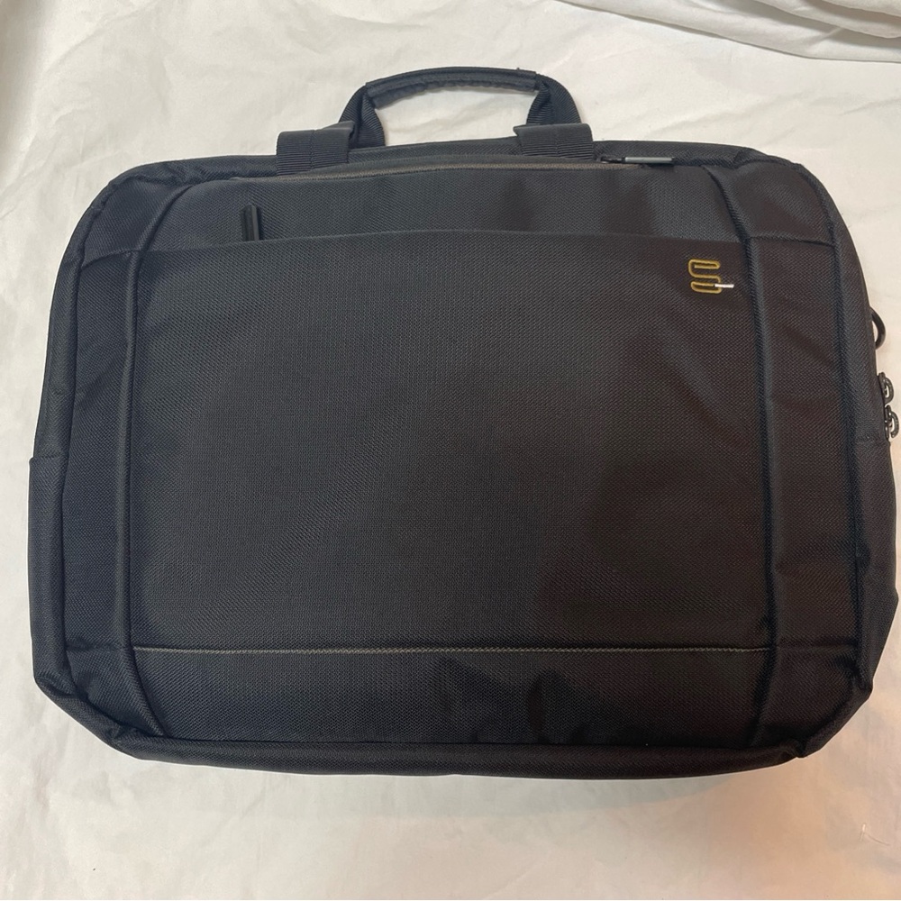 Sumdex Core Classic Laptop Briefcase with Padded Compartment And Backpack Straps